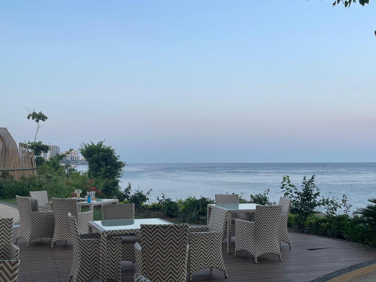 Mactan Newtown 8 Boulevard Deluxe Punta Engaño Extérieur photo