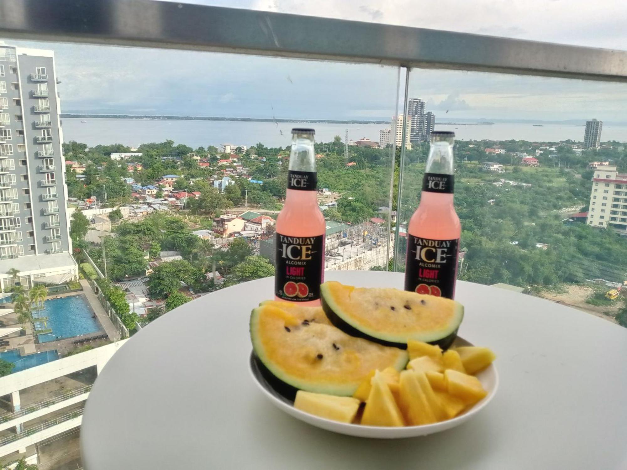 Mactan Newtown 8 Boulevard Deluxe Punta Engaño Extérieur photo