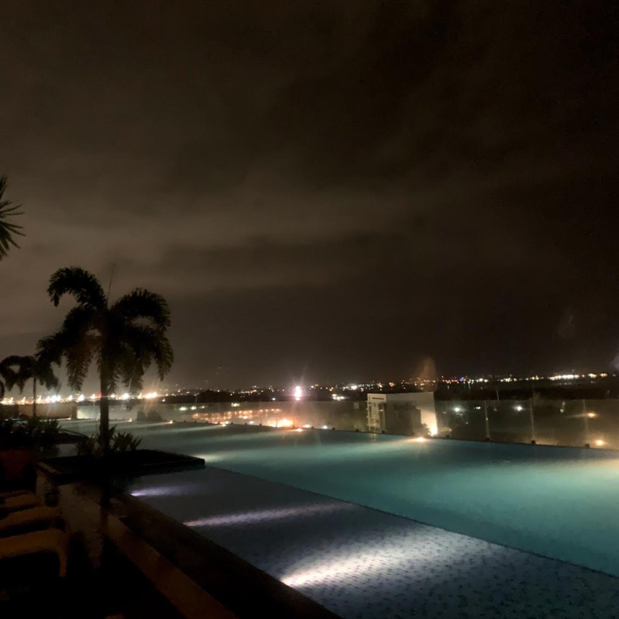 Mactan Newtown 8 Boulevard Deluxe Punta Engaño Extérieur photo